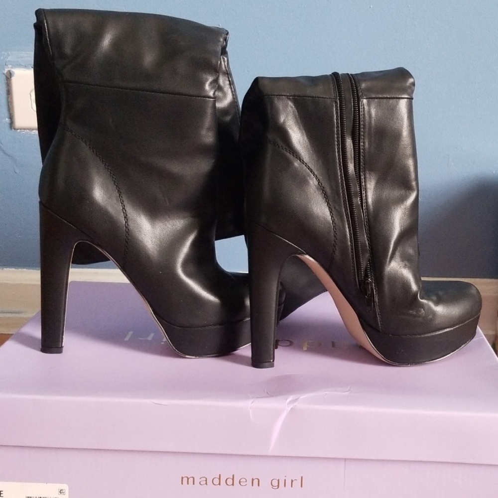 Madden Girl boots